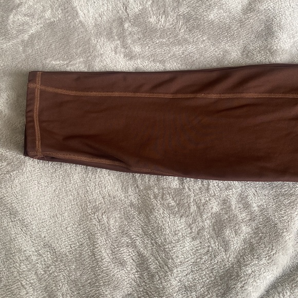 Fabletics - Picture 2 of 4